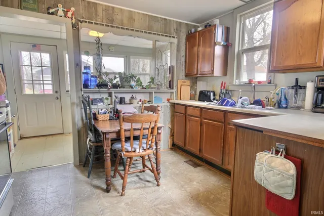 $133,100 | 615 Whitelock Street, Huntington, IN 46750