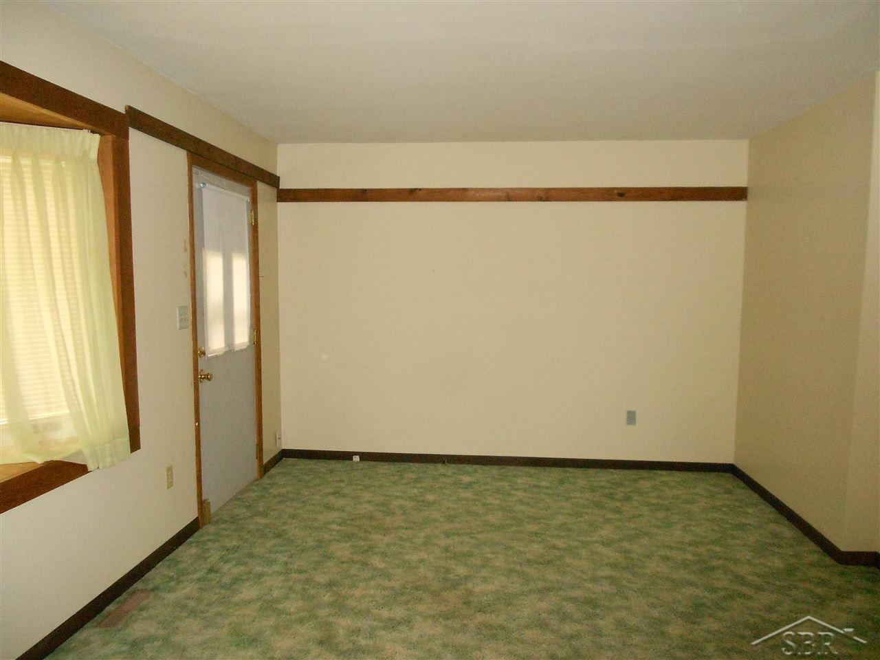 9670 Midland Road Freeland, MI 48623 - Photo 5 of 14