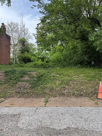 $10,000 | 6311 Page Avenue, Wellston, MO 63133