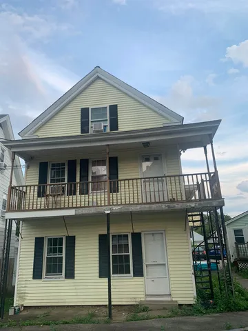 $1,995 | 22 Spring Street, Somersworth, NH 03878