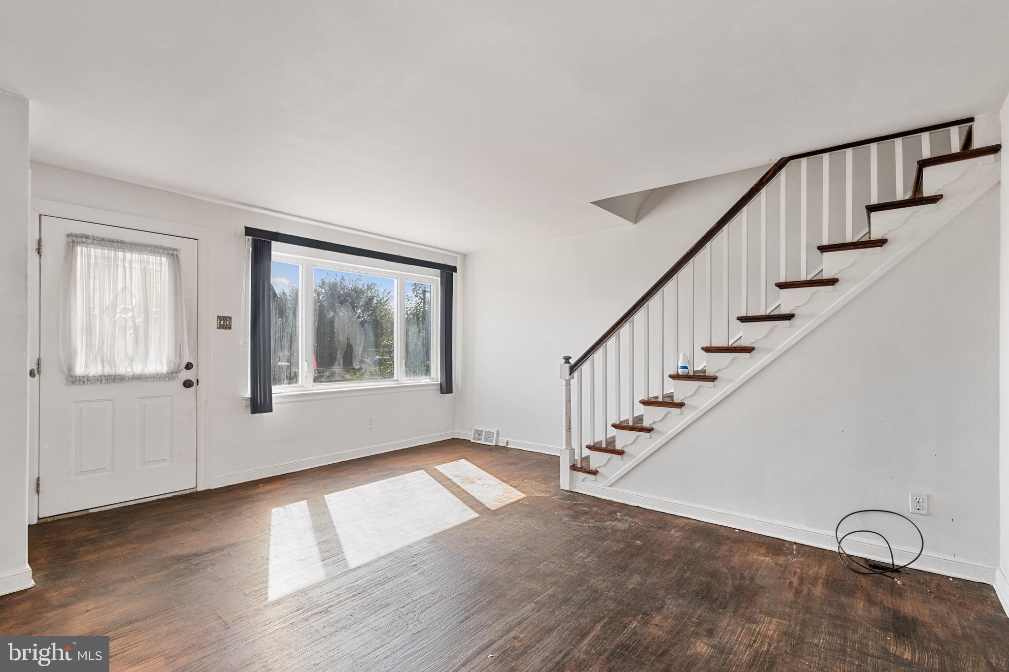 7112 Bustleton Avenue Philadelphia, PA 19149 - Photo 4 of 15