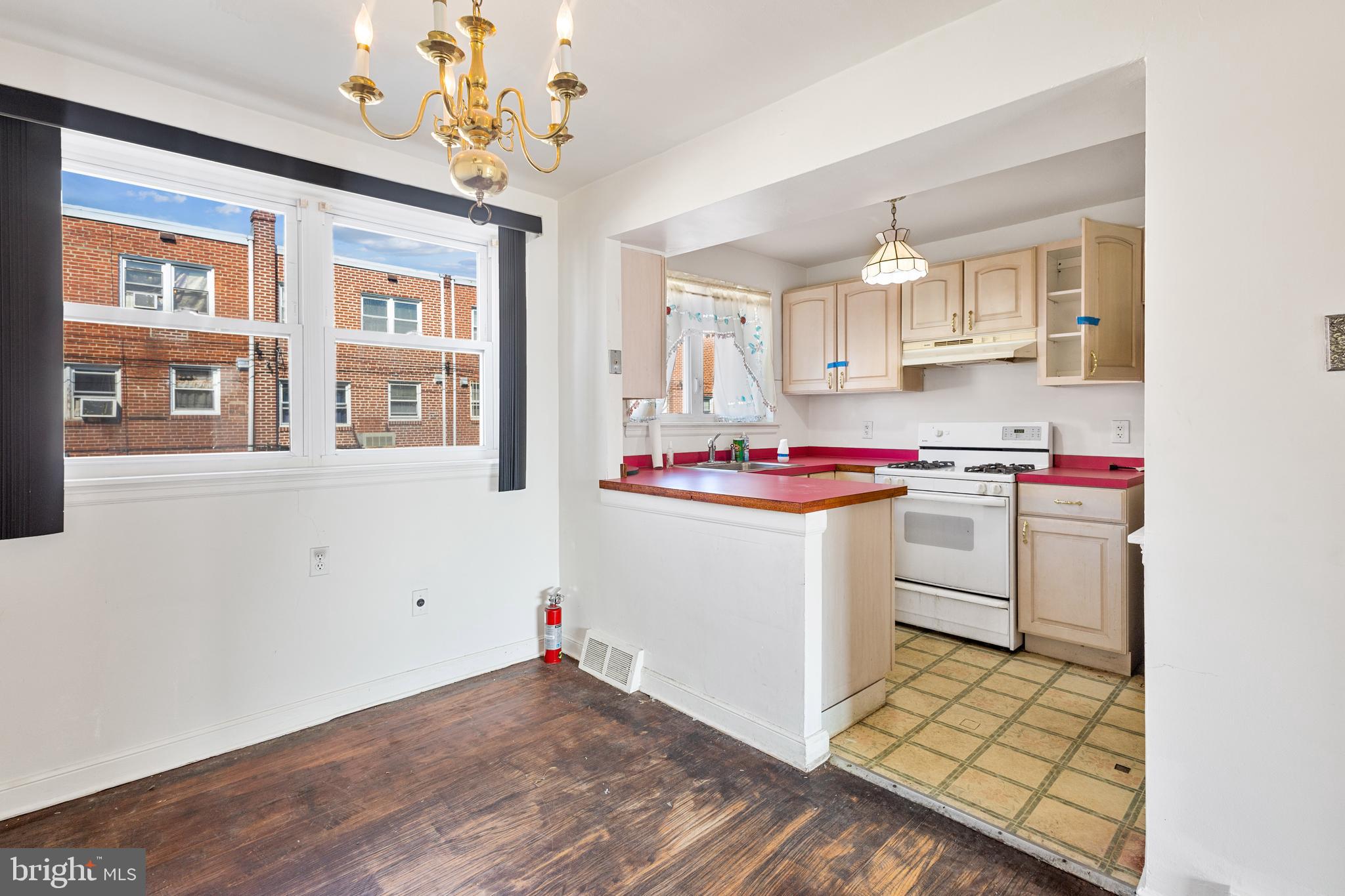 7112 Bustleton Avenue Philadelphia, PA 19149 - Photo 6 of 15