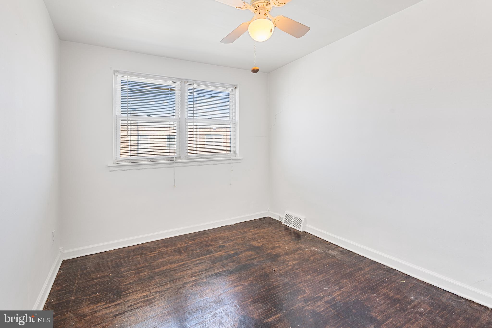 7112 Bustleton Avenue Philadelphia, PA 19149 - Photo 8 of 15