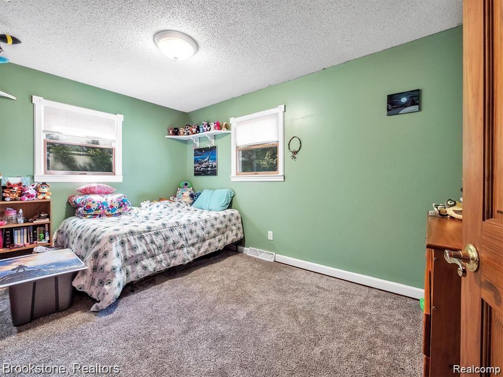 8056 Washburn Road Goodrich, MI 48438 - Photo 23 of 45 23-8056-Washburn-Rd-WindowStill-Real-Estate-Photography-23.jpg