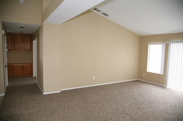 $2,950 | 6252 Granite Court, Lancaster, CA 93536