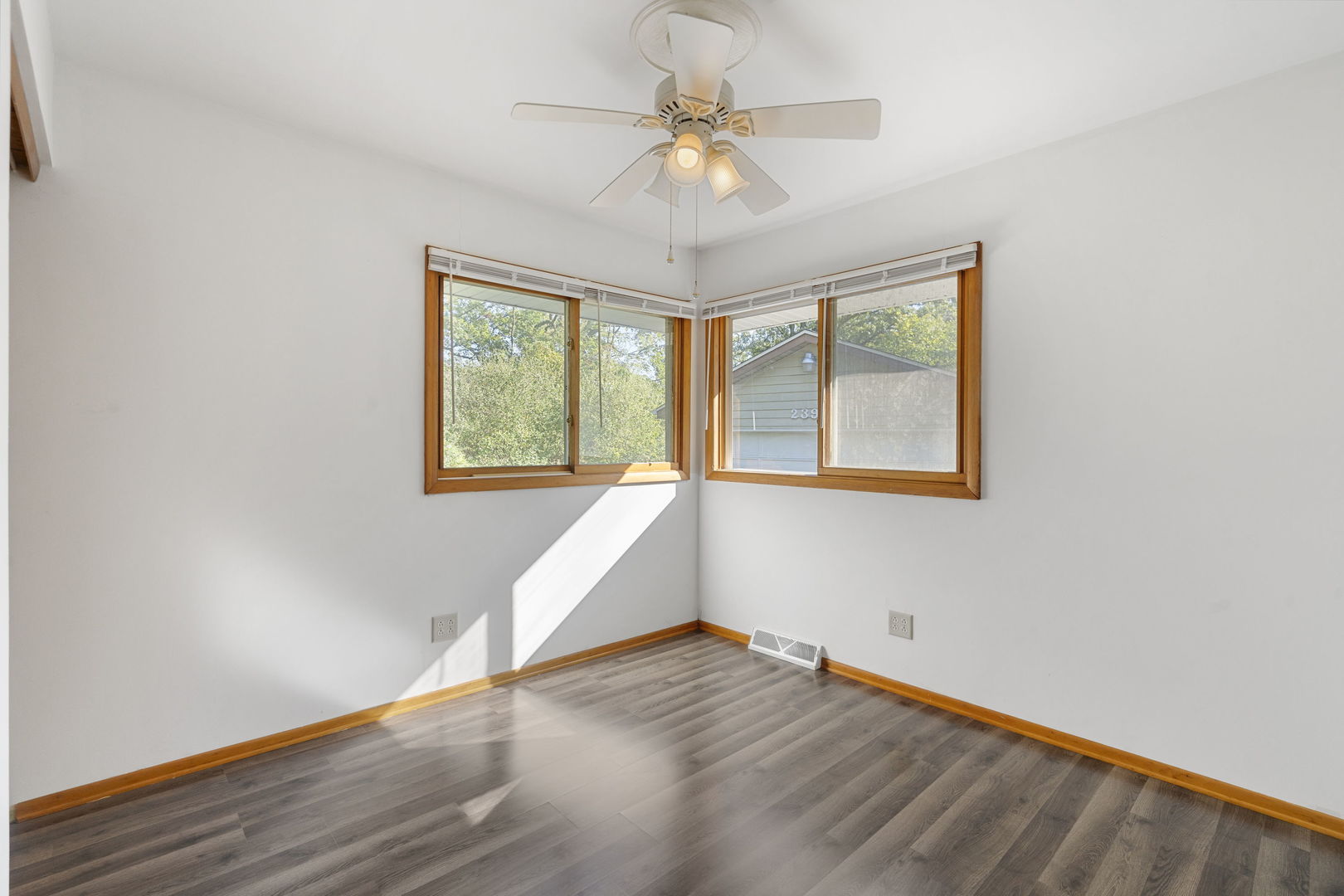 23921 Kings Road Crete, IL 60417 - Photo 13 of 16 Gallery Image 13