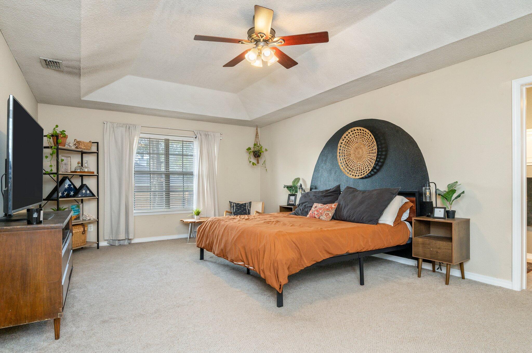 5938 Ridgeview Drive Milton, FL 32570 - Photo 28 of 58 a bed room with a bed and a fish tank