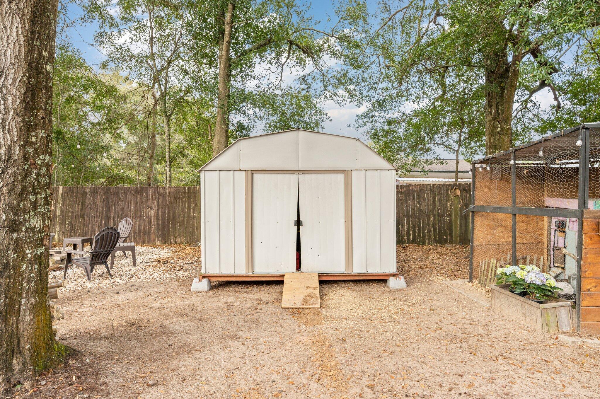 5938 Ridgeview Drive Milton, FL 32570 - Photo 44 of 58 Shed