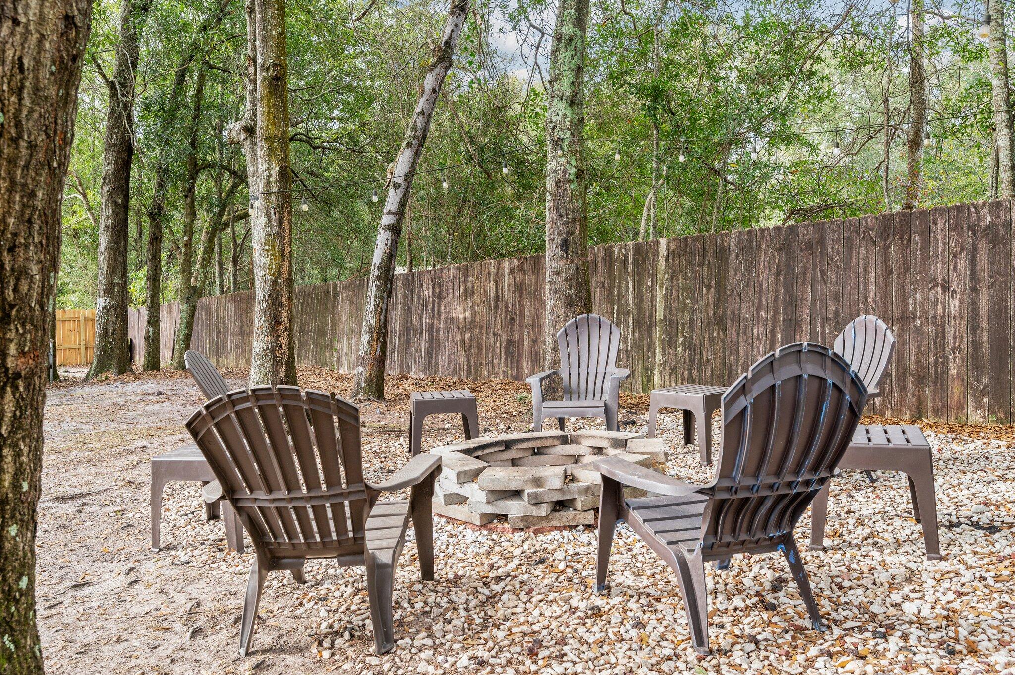 5938 Ridgeview Drive Milton, FL 32570 - Photo 46 of 58 a view of chairs and couch in the patio