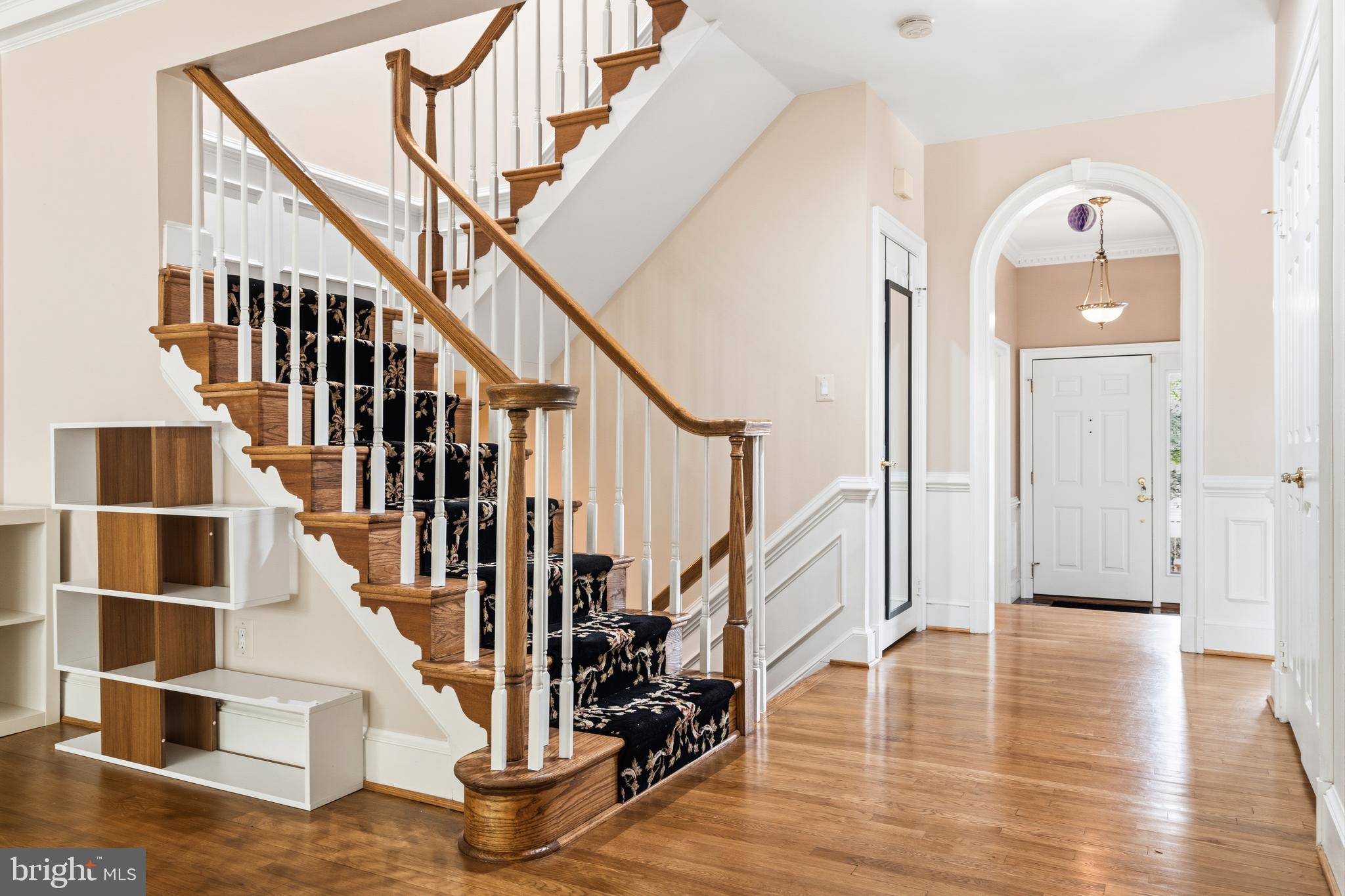 8015 Quarry Ridge Way Bethesda, MD 20817 - Photo 6 of 65