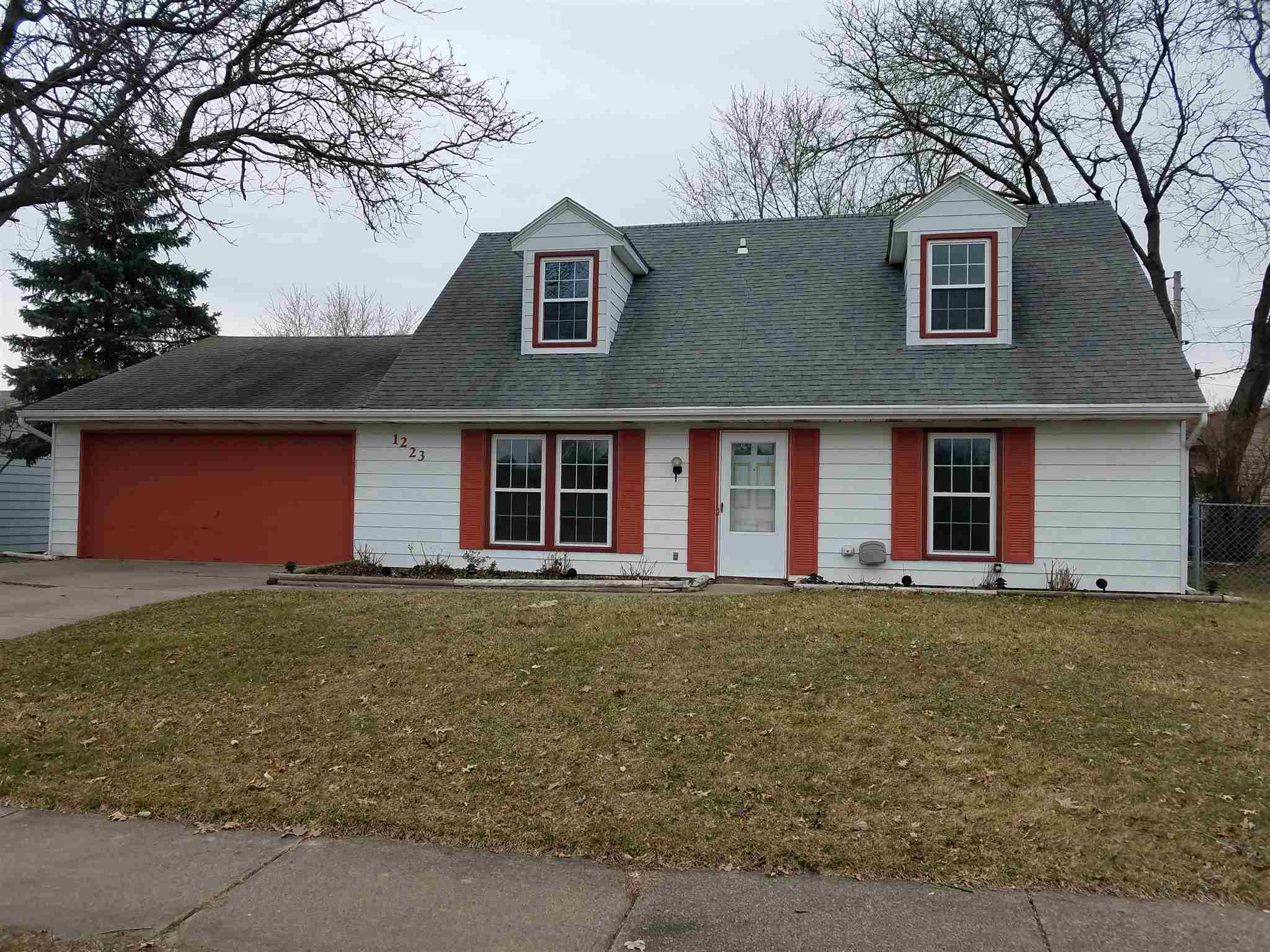 1223 Applewood Road Fort Wayne, IN 46825 - Photo 2 of 23 Gallery Image 2