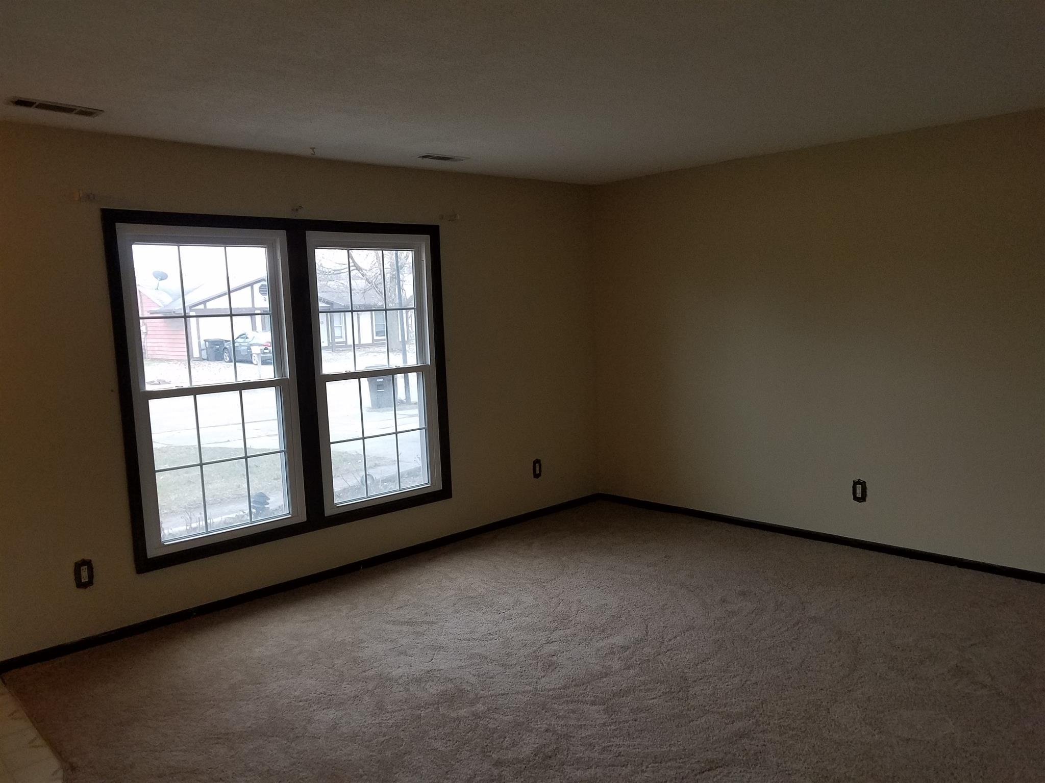 1223 Applewood Road Fort Wayne, IN 46825 - Photo 11 of 23 Gallery Image 11
