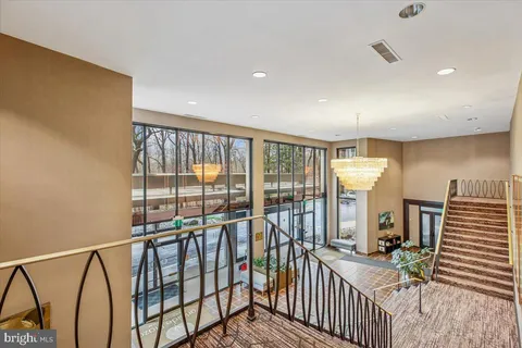 $189,000 | 9039 Sligo Creek Parkway, Unit 606, Silver Spring, MD 20901