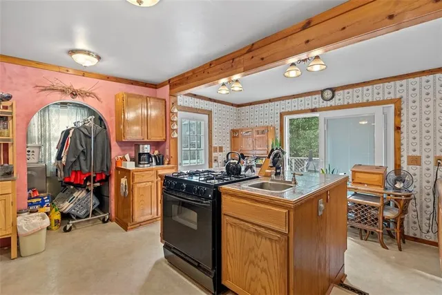 $225,000 | 446 North 16 Street, Kansas City, KS 66102