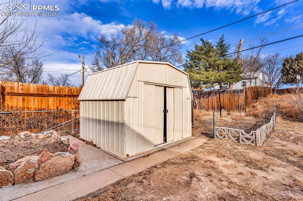 1512 Saratoga Road Pueblo, CO 81001 - Photo 33 of 36