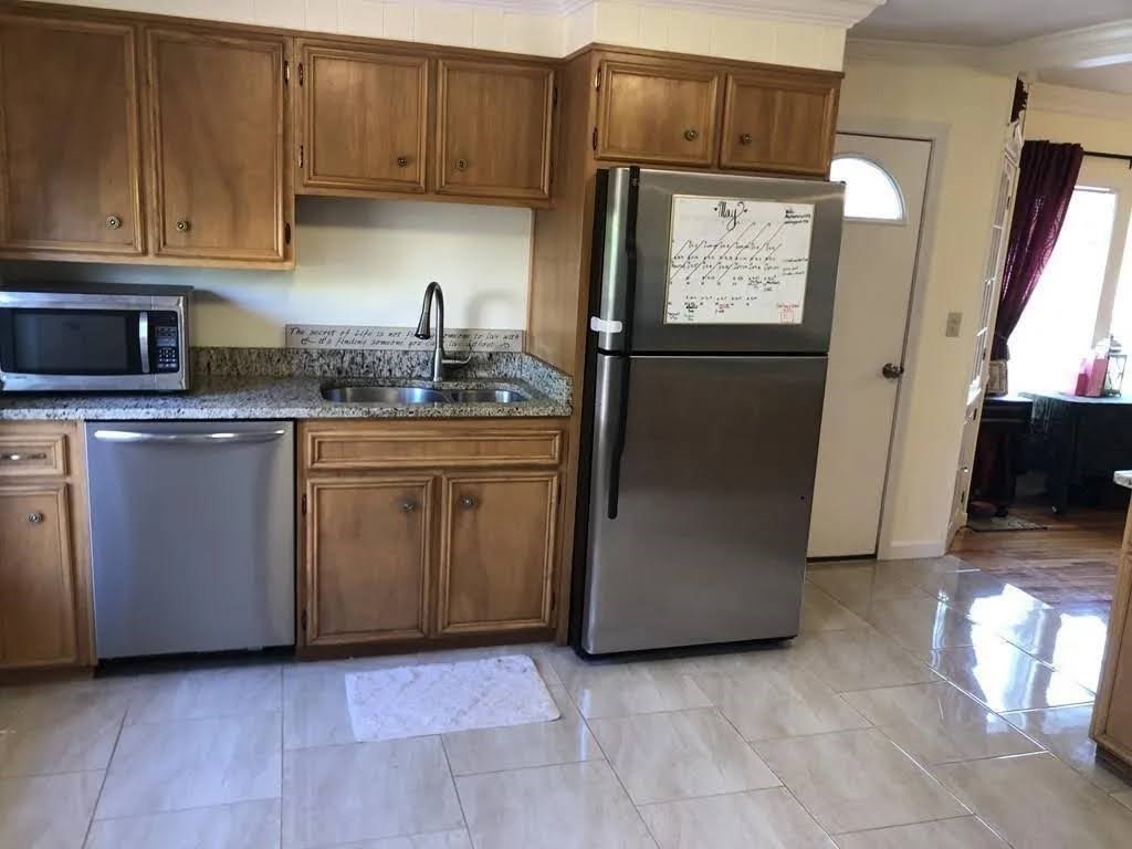 83 Coburn Avenue, Unit 83 Worcester, MA 01604 - Photo 4 of 21