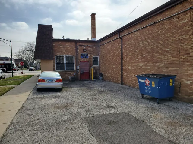 $925,000 | 6736 West Belmont Avenue, Chicago, IL 60634