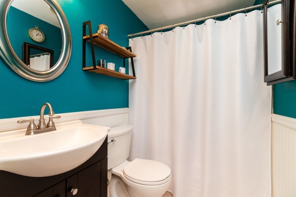 85 Celia Road Braintree, MA 02184 - Photo 13 of 22