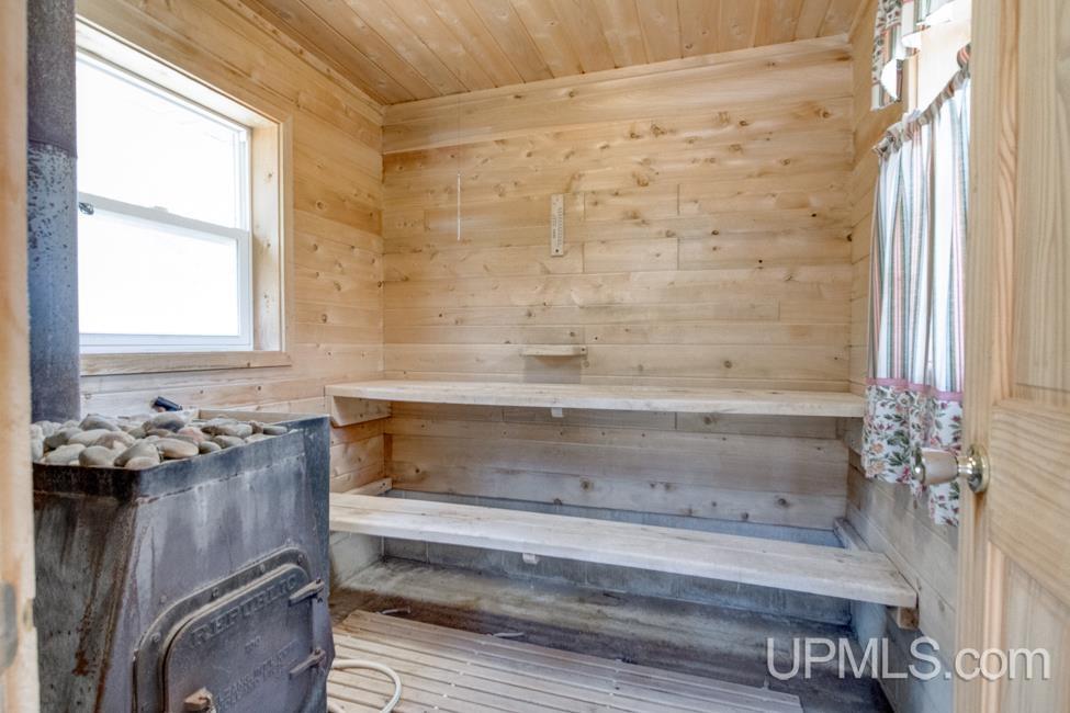 14281 Evergreen Road Rock, MI 49880 - Photo 30 of 78