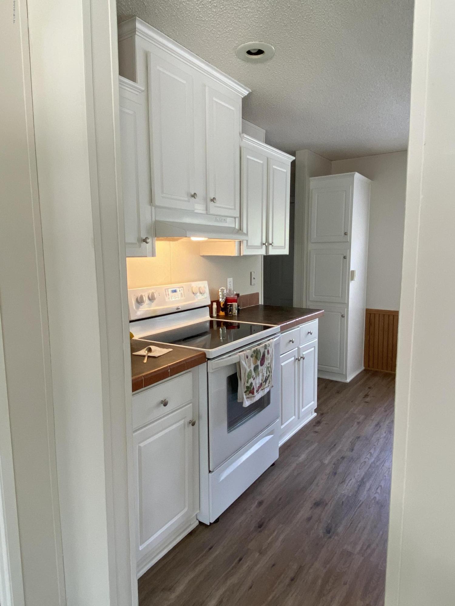 219 Long Road Interlachen, FL 32148 - Photo 13 of 21 Kitchen