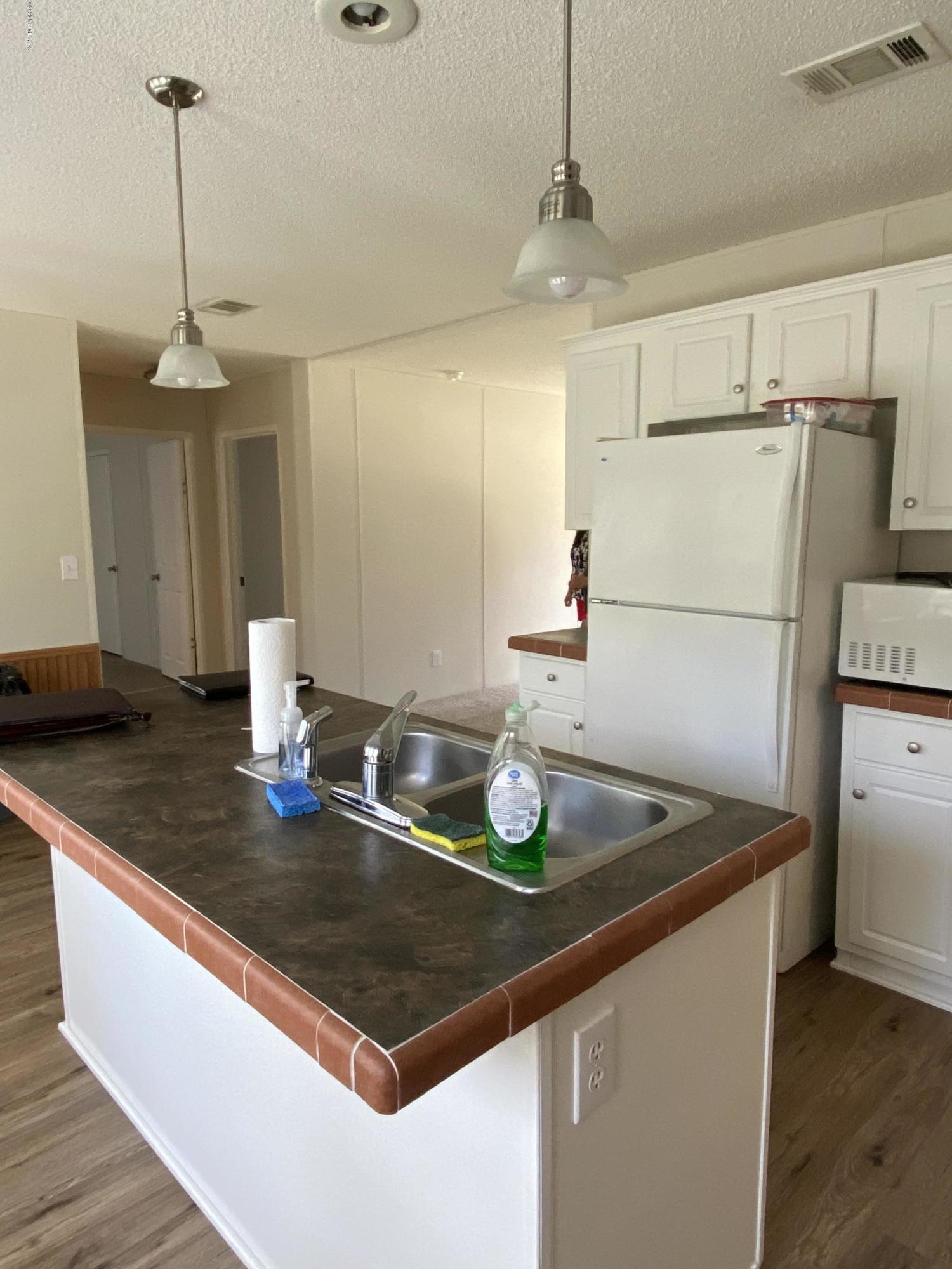 219 Long Road Interlachen, FL 32148 - Photo 15 of 21 Kitchen