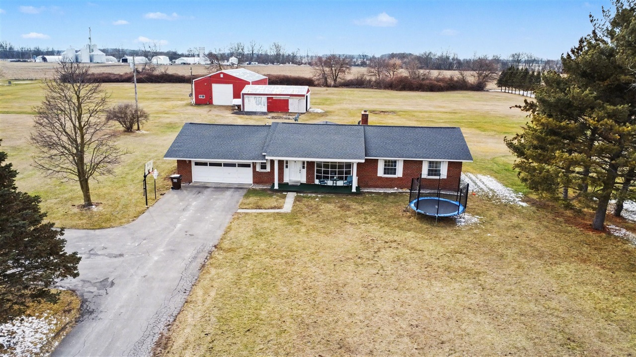 11329 Crowe Road Milan, MI 48160 - Photo 1 of 45