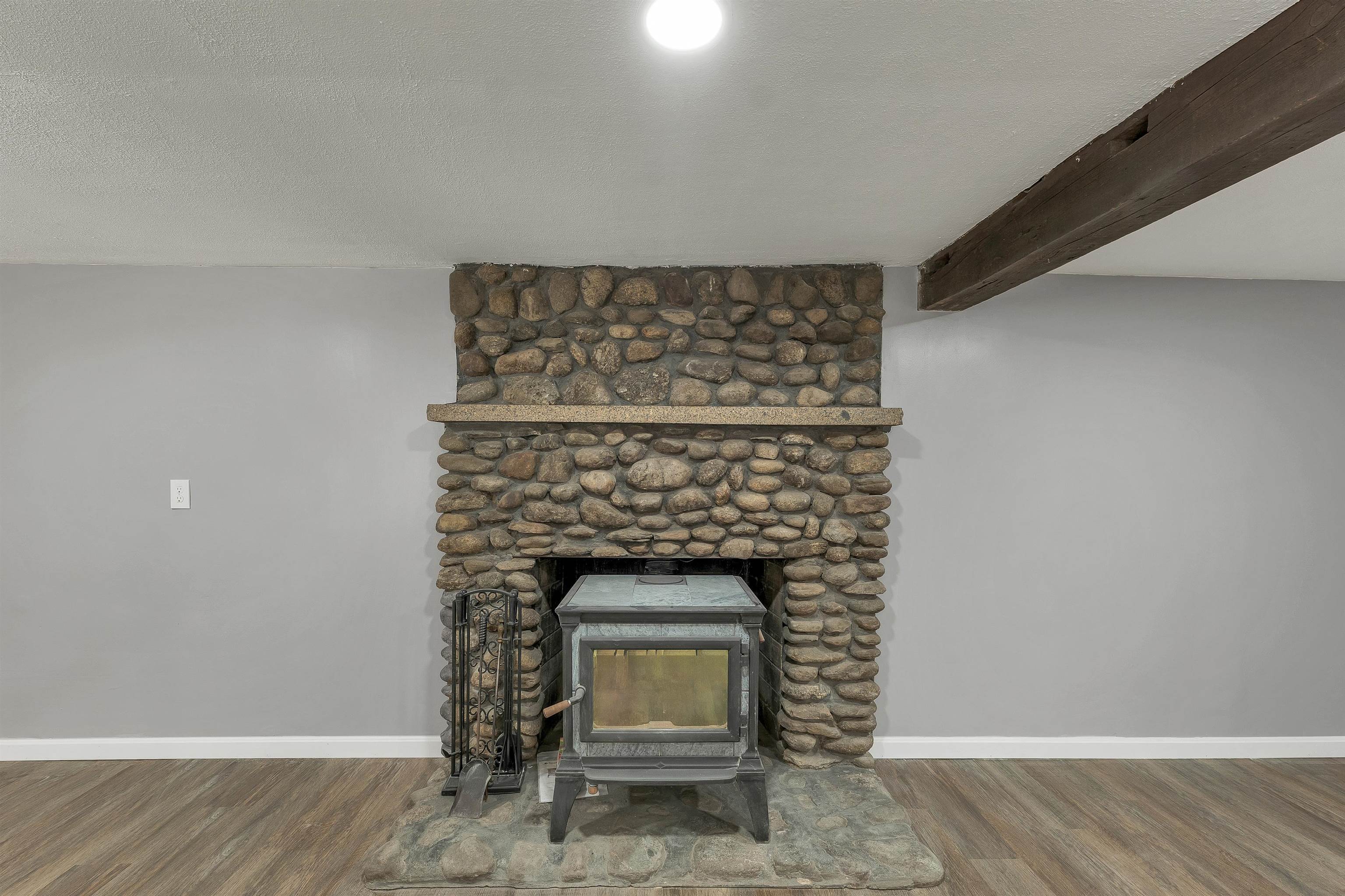 3 Carter Road Merrimack, NH 03054 - Photo 31 of 57