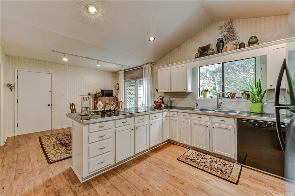 8101 Rising Meadow Road, Unit 228 Charlotte, NC 28277 - Photo 8 of 35