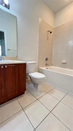$2,750 | 10885 Northwest 89th Terrace, Unit 221, Doral, FL 33178