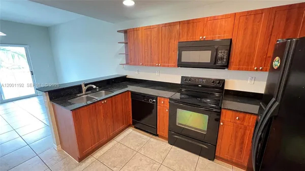 $2,750 | 10885 Northwest 89th Terrace, Unit 221, Doral, FL 33178