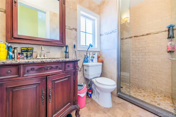 $2,280,000 | 160-03 Cryders Lane | Beechhurst