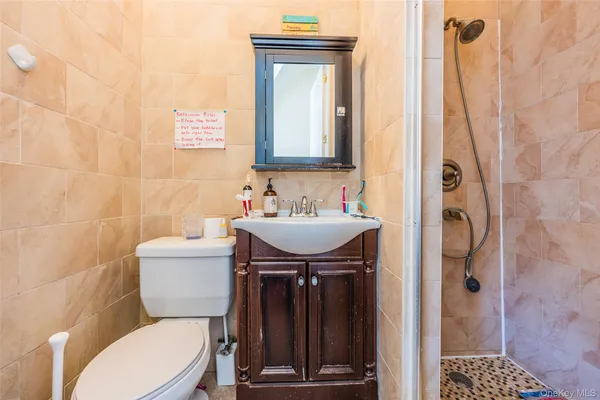 $2,280,000 | 160-03 Cryders Lane | Beechhurst