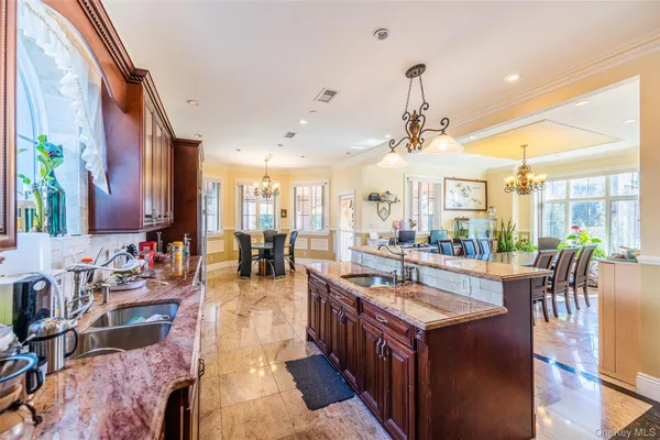 $2,280,000 | 160-03 Cryders Lane | Beechhurst