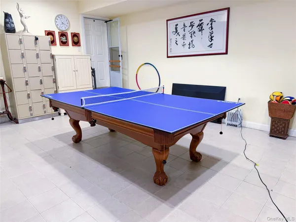 $2,280,000 | 160-03 Cryders Lane | Beechhurst