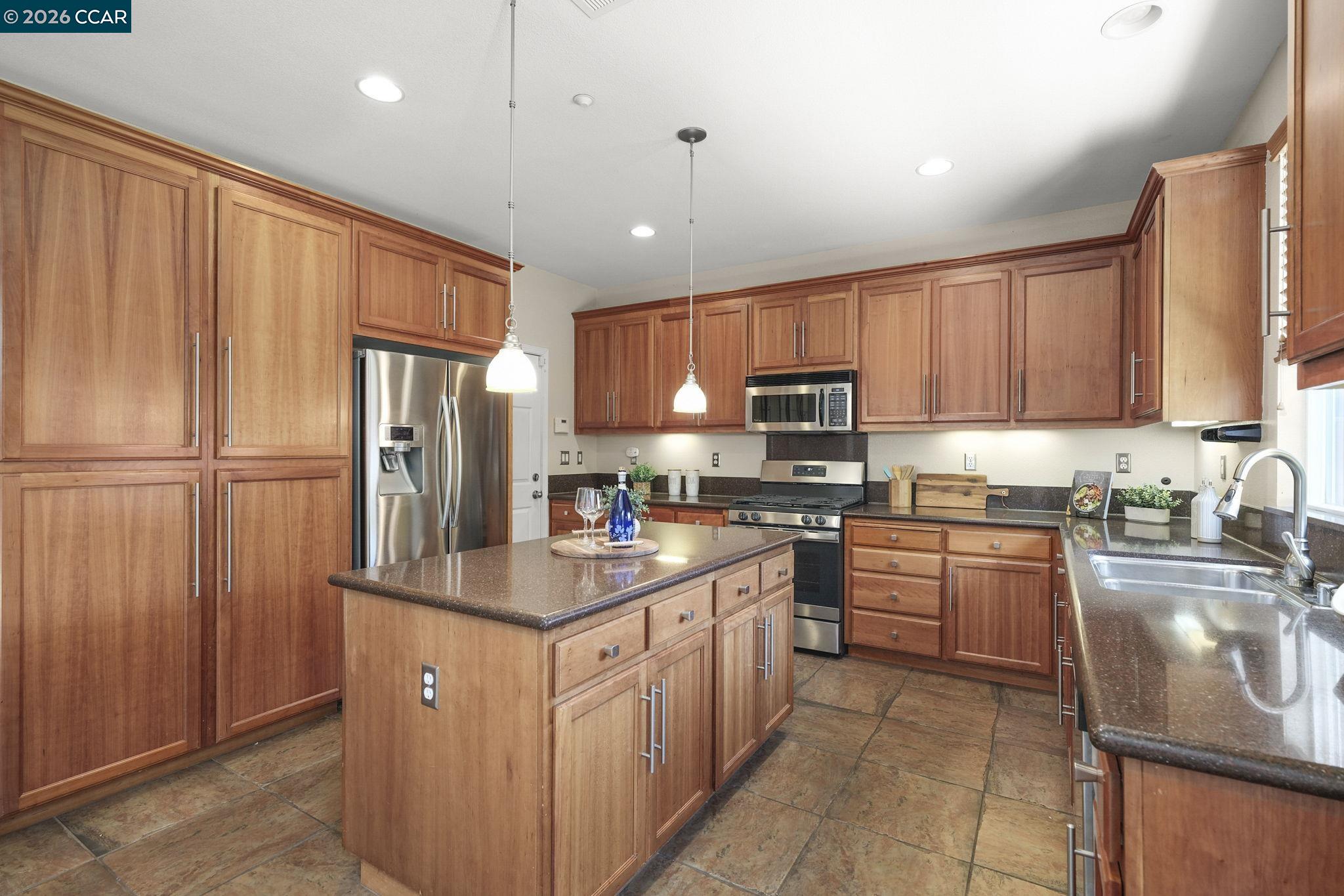 1775 Rose Gate Common Livermore, CA 94551 - Photo 16 of 34