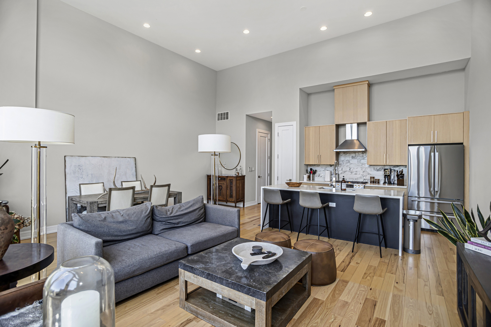 Undisclosed Address Chicago, IL 60647 - Photo 4 of 25