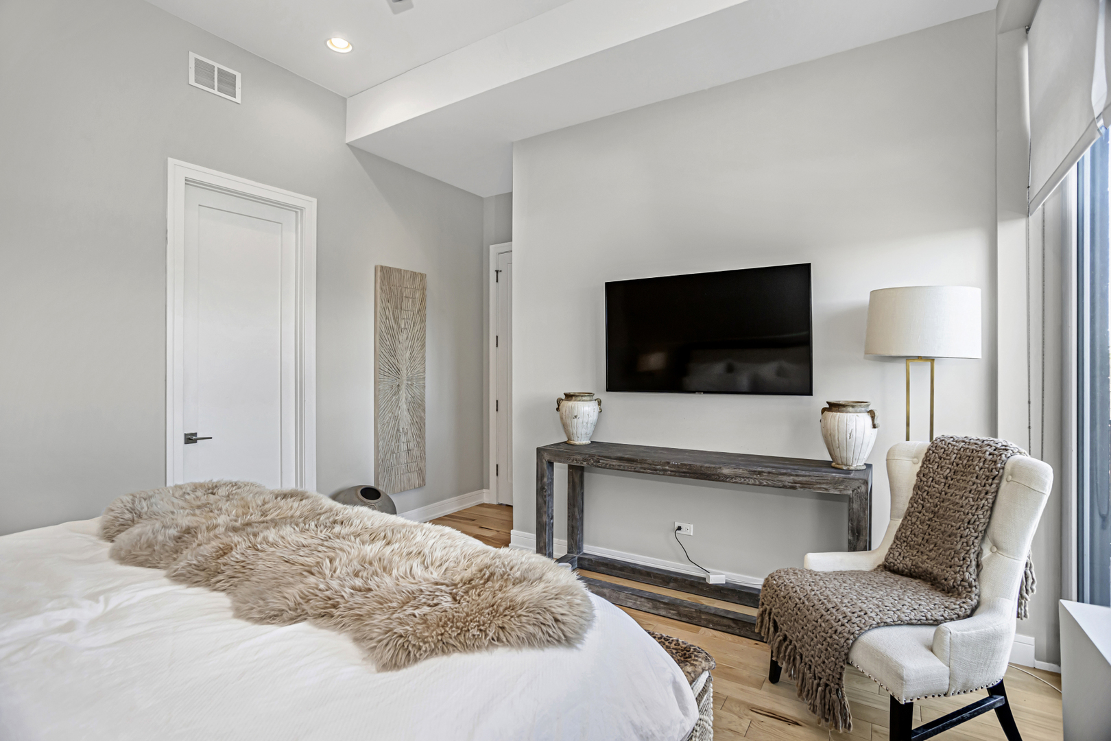 Undisclosed Address Chicago, IL 60647 - Photo 10 of 25