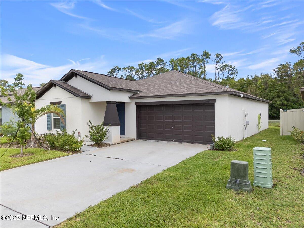 1976 Red Loop Lakeland, FL 33801 - Photo 3 of 39 Exterior Front