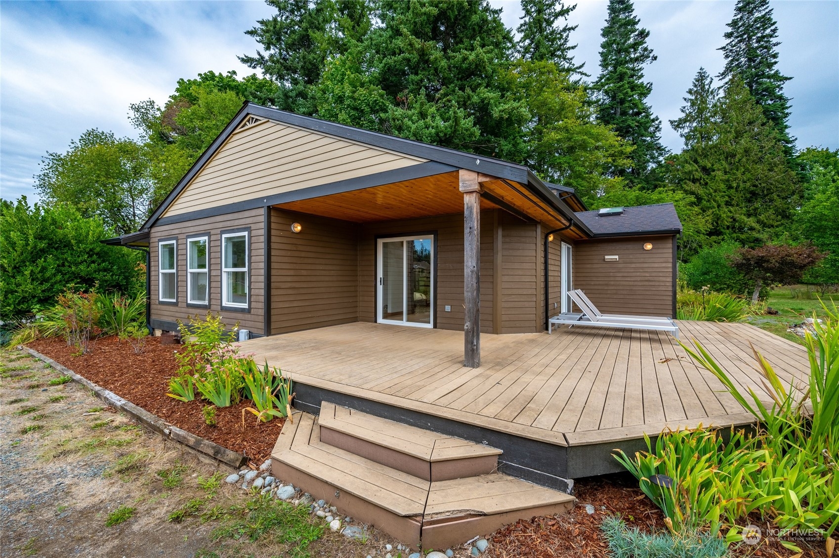 5730 Sand Road Bellingham, WA 98226 - Photo 36 of 40 a front view of a house with garden