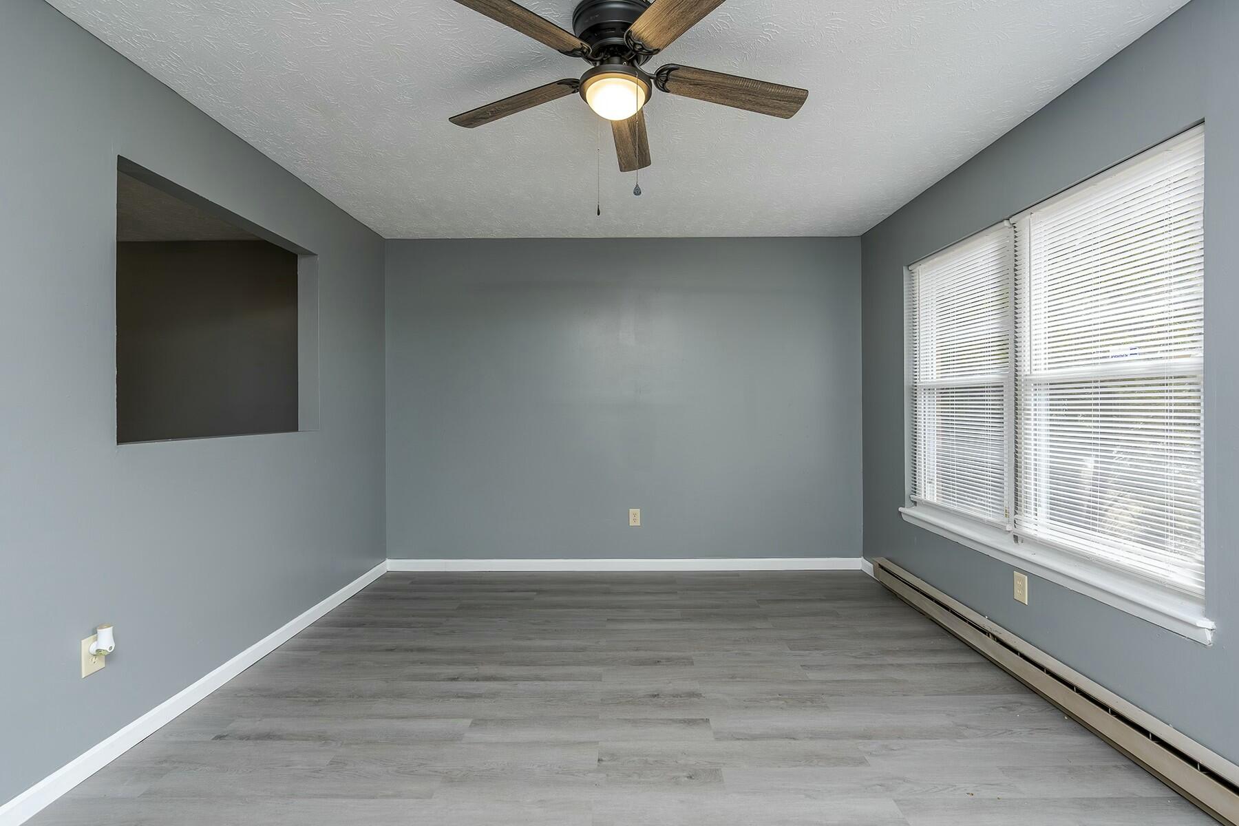 300 Static Road Paris, KY 40361 - Photo 8 of 23 tempImagelqwolQ