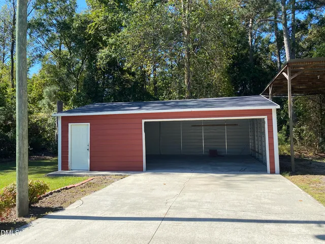 a view of outdoor space and garage