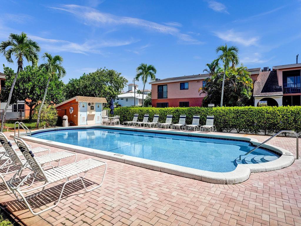 50 Southeast 12th Street, Unit 2650 Boca Raton, FL 33432 - Photo 12 of 17 Community pool
