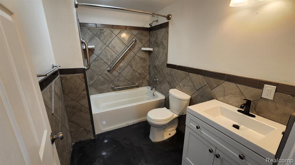 8529 Vernor Highway, Unit UPPR Detroit, MI 48209 - Photo 7 of 13
