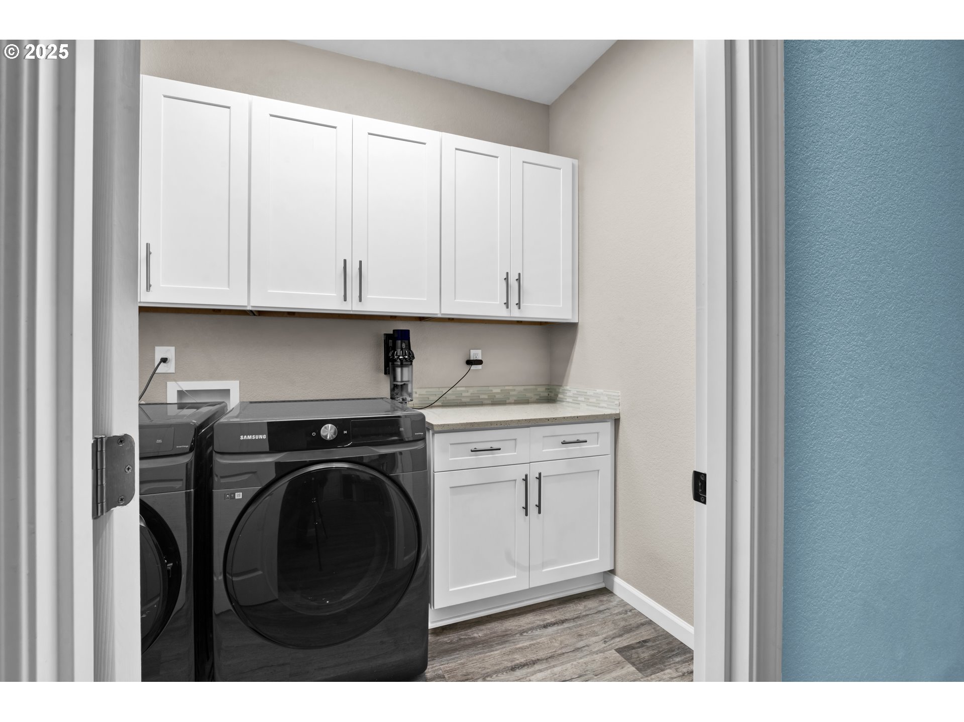 9 Whitetail Court Florence, OR 97439 - Photo 28 of 48 Laundry
