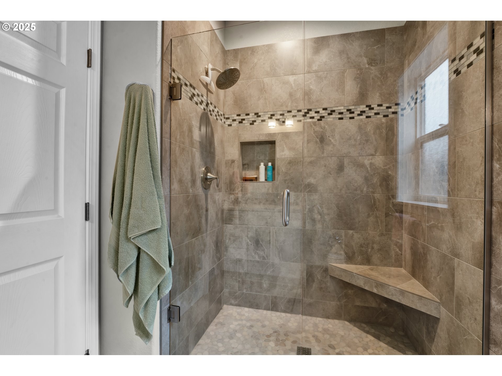 9 Whitetail Court Florence, OR 97439 - Photo 35 of 48 Bathroom