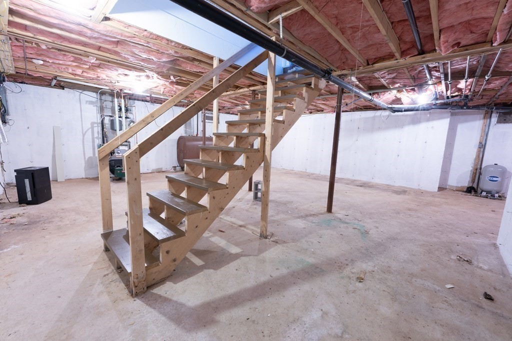 57 Conlin Road Oxford, MA 01540 - Photo 17 of 21 Gallery Image 17