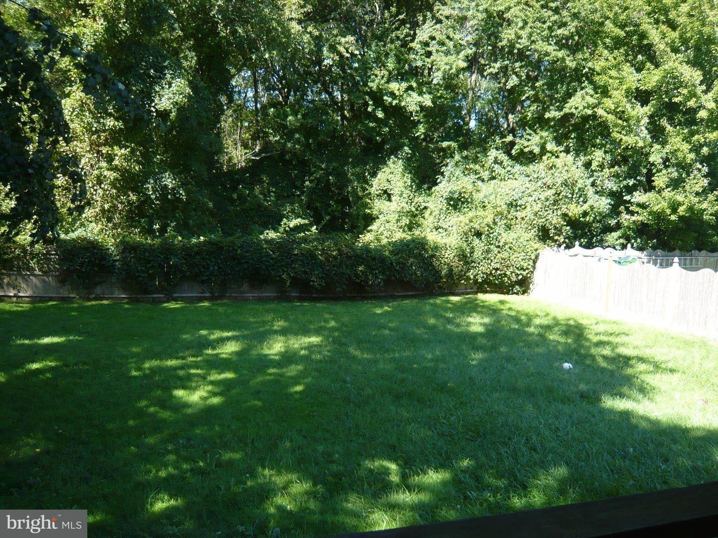 37 Edinburgh Road Blackwood, NJ 08012 - Photo 20 of 25 Gallery Image 20