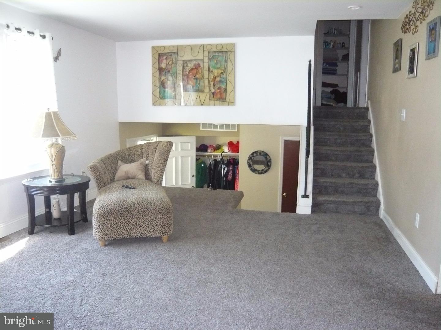 37 Edinburgh Road Blackwood, NJ 08012 - Photo 4 of 25 Gallery Image 4