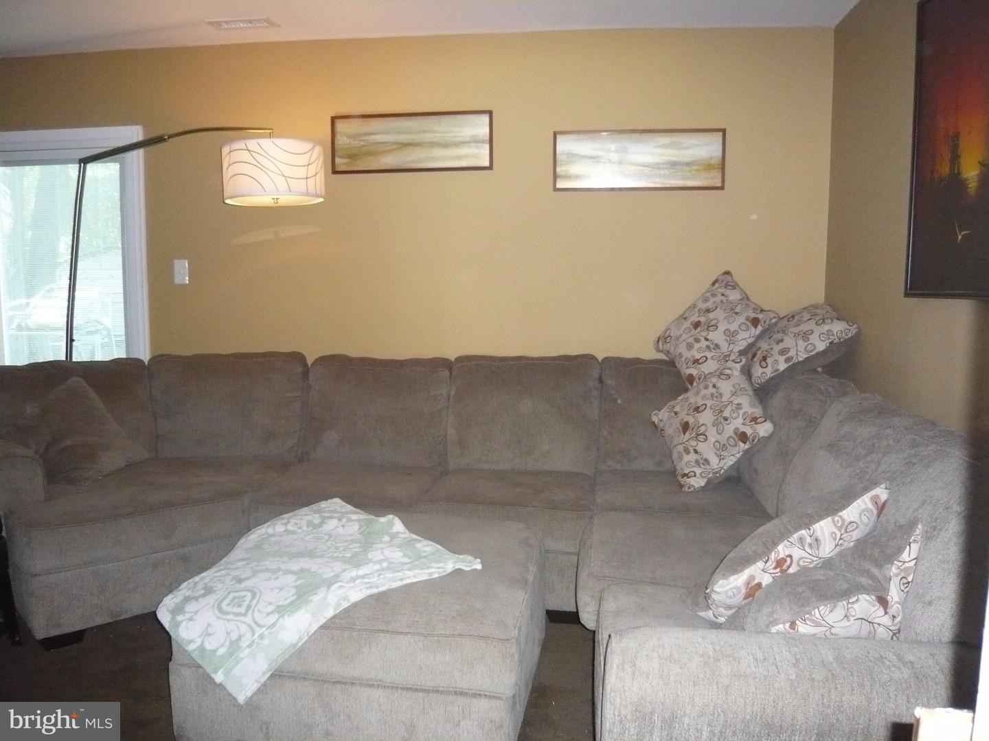 37 Edinburgh Road Blackwood, NJ 08012 - Photo 10 of 25 Gallery Image 10