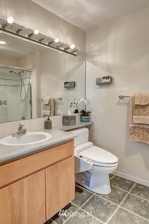 9221 Interlake Avenue North, Unit 104 Seattle, WA 98103 - Photo 12 of 17 Gallery Image 12